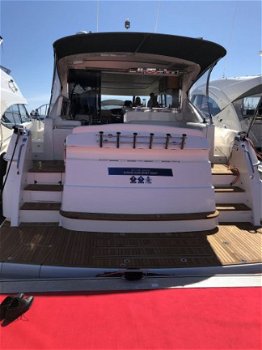 Riviera 5400 Sport Yacht - 2