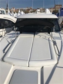 Riviera 5400 Sport Yacht - 4