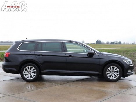 Volkswagen Passat Variant - 1.6 TDi Business AUTOMAAT - 1