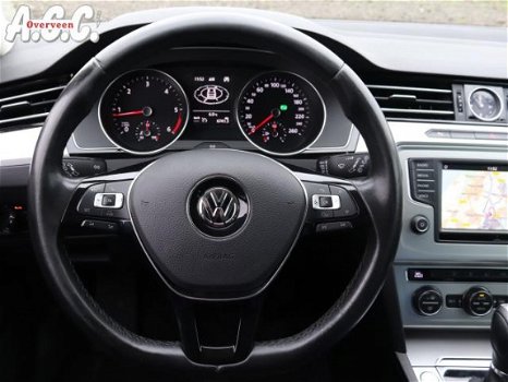 Volkswagen Passat Variant - 1.6 TDi Business AUTOMAAT - 1