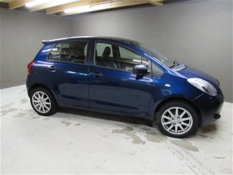 Toyota Yaris - 1.0 VVTi Idols, leer, airco, elektrische ramen - 1