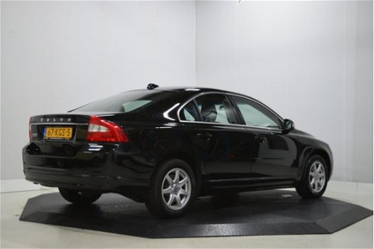 Volvo S80 - 2.0 Limited Edition Leer, Climate control, Navi, Keurige auto - 1