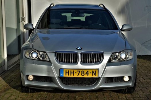 BMW 3-serie Touring - 325xi High Executive M pakket, Panodak, Navi-proff, Xenon, Alcantara Sportint - 1