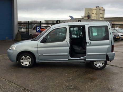 Citroën Berlingo - 1.4i Cinqspace Club, AIRCO, 2X SCHUIFDEUR, STUURBEKRACHTIGING, ELEK-RAMEN, RADIO- - 1