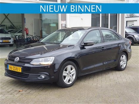 Volkswagen Jetta - 1.2 TSI Comfortline - 1