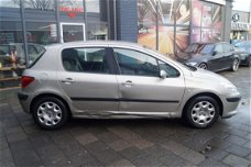 Peugeot 307 - 1.6-16V XT Clima / Cruise / Automaat