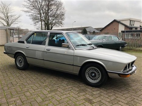 BMW 5-serie - 525 Automaat E12, Nieuwstaat - 1