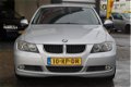 BMW 3-serie - 320i Dynamic Executive AIRCO/CRUISE/XENON NETTE AUTO - 1 - Thumbnail