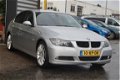 BMW 3-serie - 320i Dynamic Executive AIRCO/CRUISE/XENON NETTE AUTO - 1 - Thumbnail