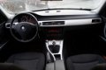 BMW 3-serie - 320i Dynamic Executive AIRCO/CRUISE/XENON NETTE AUTO - 1 - Thumbnail