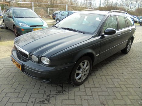 Jaguar X-type Estate - 2.0 D - 1