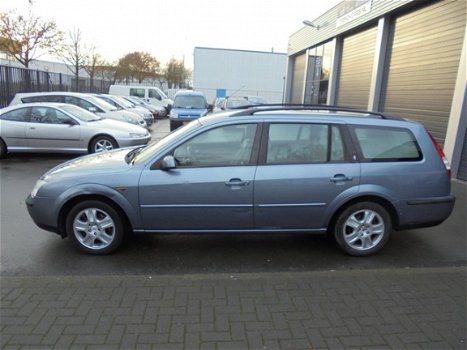 Ford Mondeo Wagon - 2.0-16V Ghia - 1