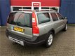 Volvo XC70 - 2.4 D5 ZEER MOOIE 4X4 AANGEDREVEN VELE OPTIES LEER CRUISE ELECT RAMEN AUTOMAAT ETC - 1 - Thumbnail