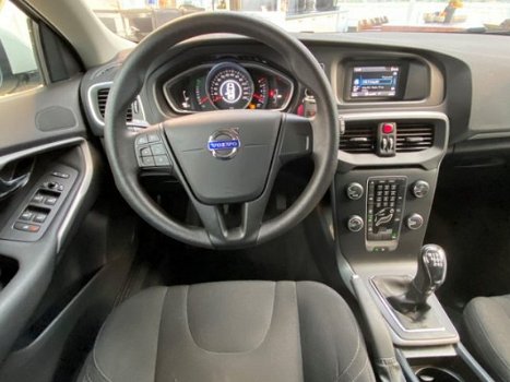 Volvo V40 - 1.6 T2 - 1