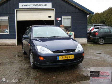 Ford Focus - 1.6-16V Ghia Airco Trekh Alle inruil mogelijk - 1