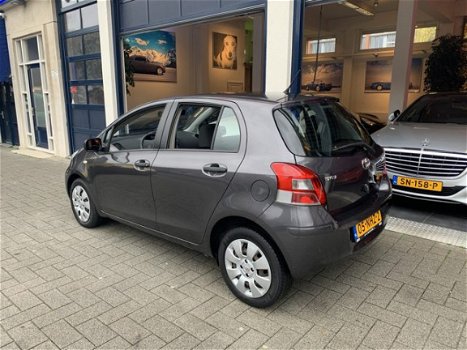 Toyota Yaris - 1.3 VVTi Comfort 5 DEURS/AIRCO - 1