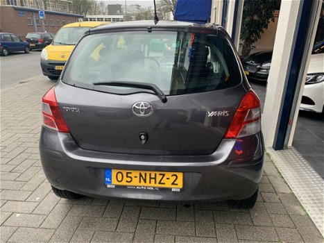 Toyota Yaris - 1.3 VVTi Comfort 5 DEURS/AIRCO - 1