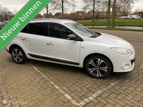 Renault Mégane Estate - 1.5 DCi Bose Let Op Nieuw Dist+waterpomp+spanrol +Nieuw APK - 1