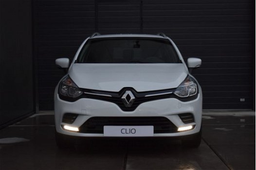 Renault Clio Estate - TCe 90 Zen incl. €3.000, - voorraadvoordeel - 1