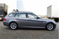 BMW 3-serie Touring - 325i High Executive Autm - 1 - Thumbnail