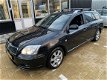 Toyota Avensis Wagon - 2.2 D-4D Linea Luna - 1 - Thumbnail