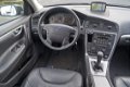 Volvo V70 - 2.4 140PK Momentum LEDER/17INCH/ORIG.NL - 1 - Thumbnail