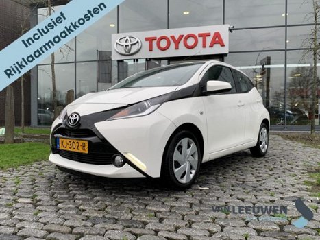 Toyota Aygo - 1.0 VVT-i x-play - 1