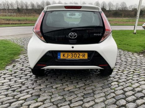 Toyota Aygo - 1.0 VVT-i x-play - 1