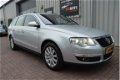 Volkswagen Passat Variant - 1.4 TSI Highline Automaat B.J 2010 - 1 - Thumbnail