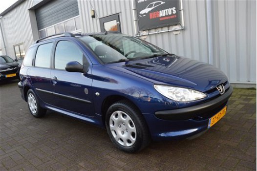 Peugeot 206 SW - 1.4 X-Design Nieuwe APK B.J 2005 - 1