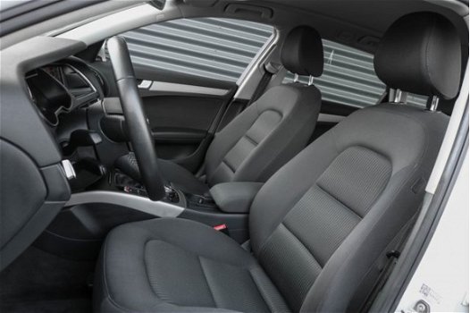 Audi A4 Avant - 2.0 TDI Pro Line Xenon verlichting Navigatie Climate Control Parkeersensoren Achter - 1