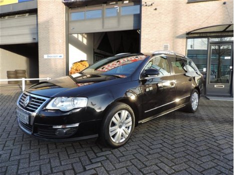 Volkswagen Passat Variant - 1.4 TSI Highline BlueMotion automaat, leder, Navigatie, alle opties - 1