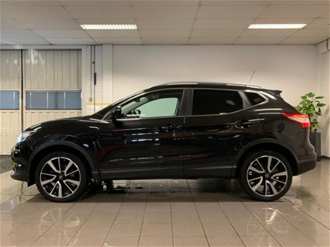 Nissan Qashqai - 1.6 dCi Tekna Automaat * 1e Eig / Leder / Panoramadak / Xenon - 1