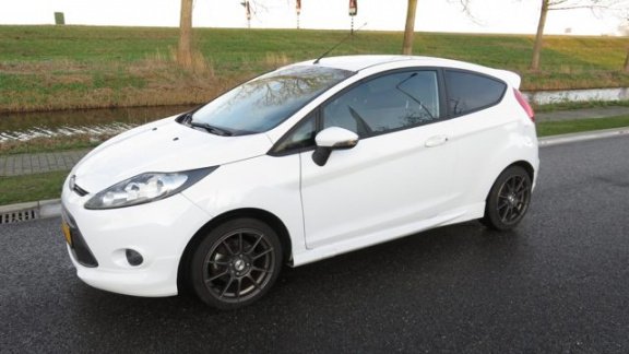 Ford Fiesta - 1.6TI-VCT Sport * 135 PK * Clima * Bluetooth * Sportuitlaat - 1