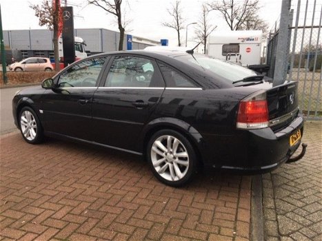 Opel Vectra GTS - 1.8-16V Executive Airco/ECC, Navigatie, Xenon - 1