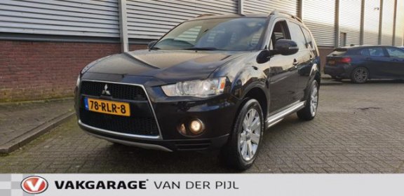 Mitsubishi Outlander - 2.0 Instyle Leder, Navigatie, Zonnedak - 1