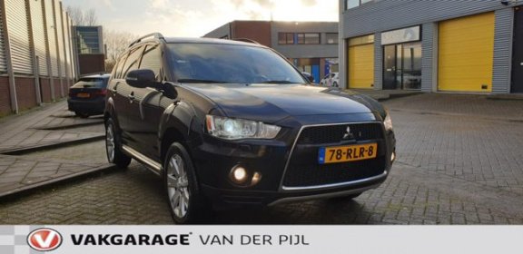 Mitsubishi Outlander - 2.0 Instyle Leder, Navigatie, Zonnedak - 1