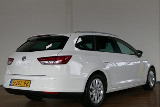 Seat Leon ST - 1.6 TDI Ecomotive Lease Sport CLIMA / CRUISE / LMV / PDC / NAVI / XENON - 1