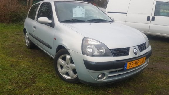 Renault Clio - 1.4-16V RT - 1