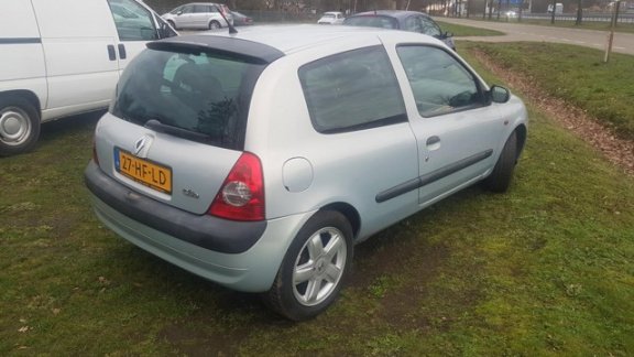 Renault Clio - 1.4-16V RT - 1