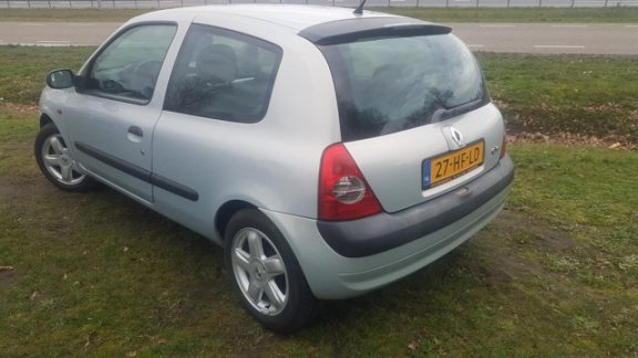 Renault Clio - 1.4-16V RT - 1