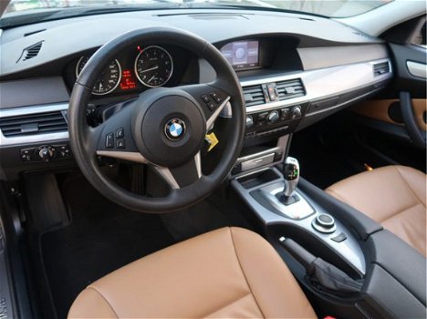 BMW 5-serie - 520i Executive Autm . Leer Navi Cruise - 1