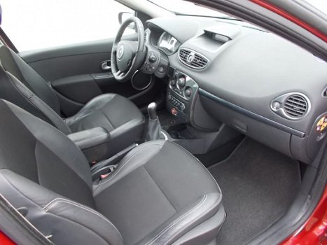 Renault Clio - 1.5 dCi Dynamique ( APK 01-11-2020 ) - 1