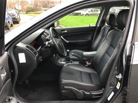 Honda Accord - 2.0i Comfort 2003 Trekhaak NAP Rijdt keurig Airco Half-leer - 1