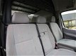 Volkswagen Crafter - 35 2.5 TDI L2H2 Airco/Navigatie/Multimedia/Trekhaak (Ideale camper ombouw) - 1 - Thumbnail