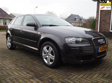 Audi A3 Sportback - 1.6 Attraction Pro Line Business | ECC | Nav | Cruise | LMV | - 1