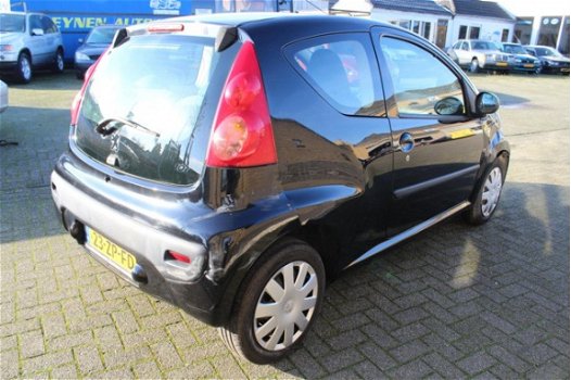 Peugeot 107 - 1.0-12V XS - 1