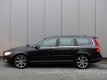 Volvo V70 - 2.4D Momentum - 1 - Thumbnail