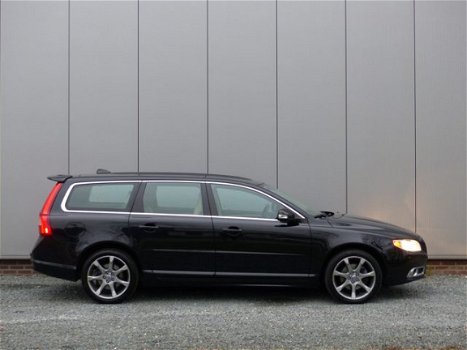 Volvo V70 - 2.4D Momentum - 1