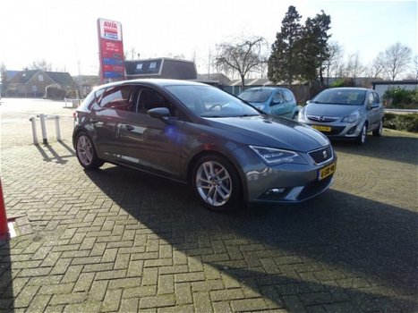 Seat Leon - 1.2 TSI 105PK STYLE - 1